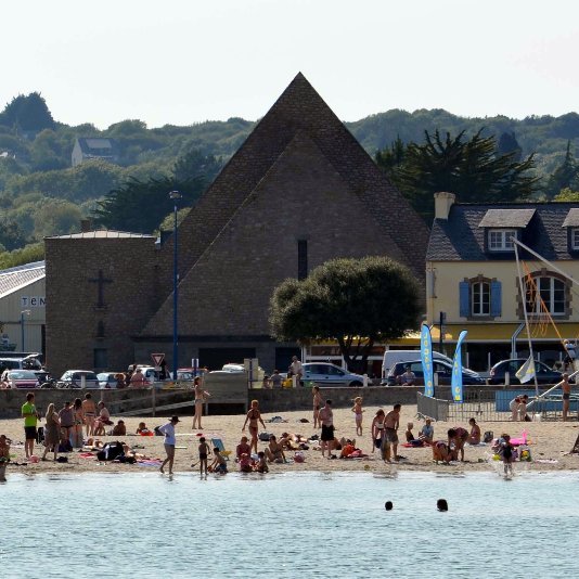 Plage à Morgat